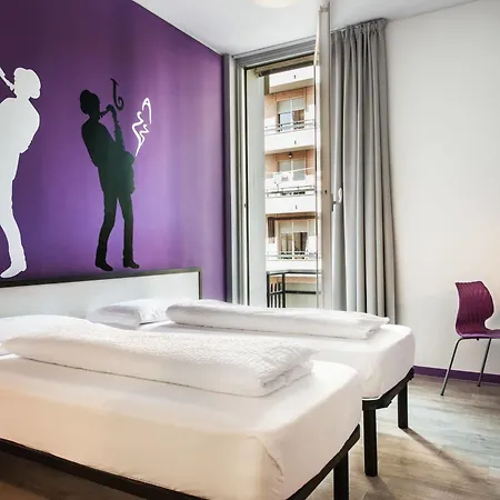 Nologo Hotel 2*