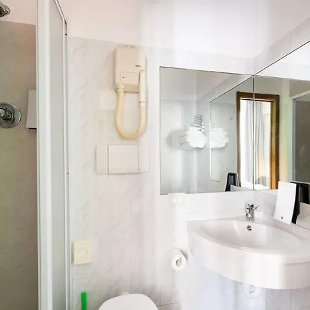 Hotel Nologo