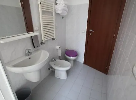 Otel Nologo 2*