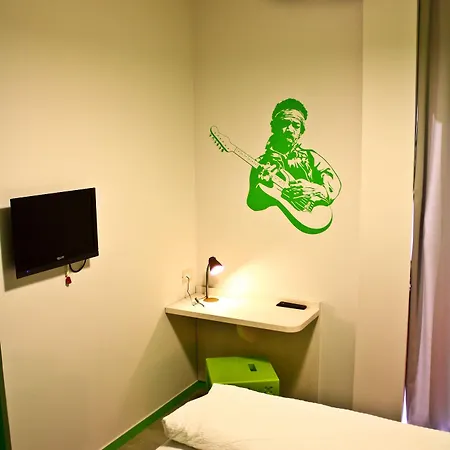Hotel Nologo 2*