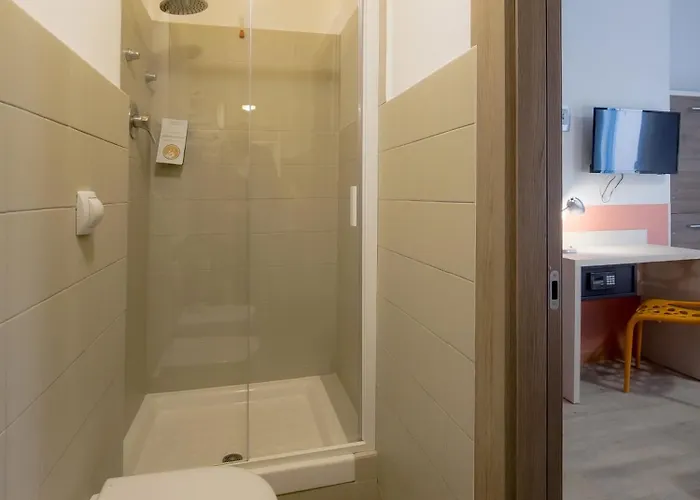 纳罗格酒店 酒店 2*