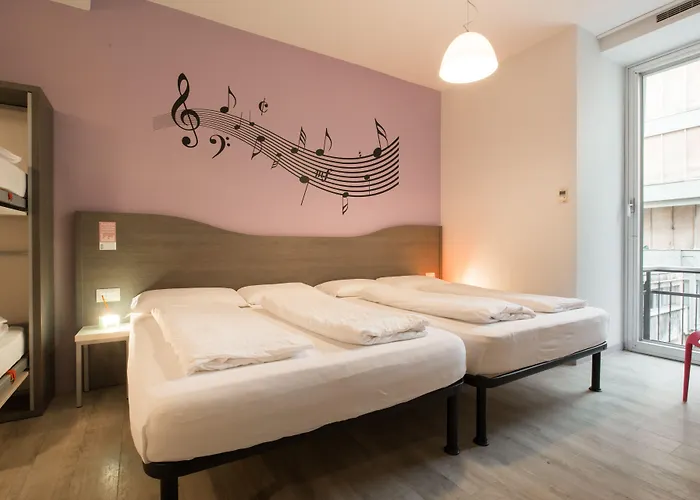 纳罗格酒店 酒店