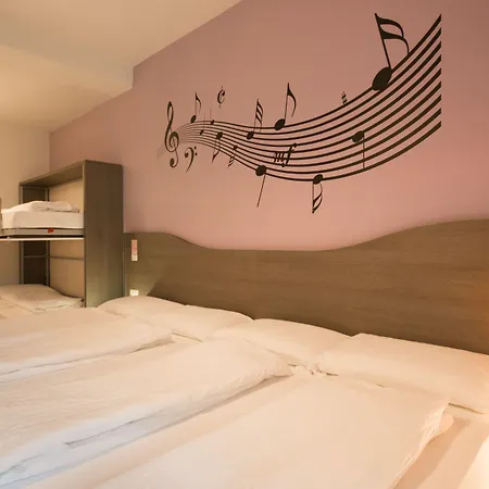 Nologo 2* ג'נובה