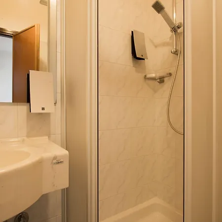 Nologo 2* ג'נובה