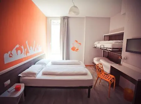 Nologo Hotel