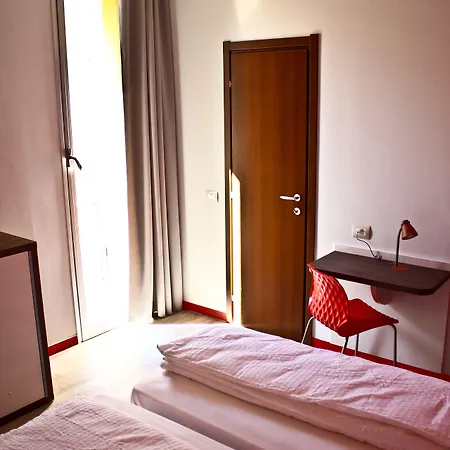 Nologo Hotel Génova